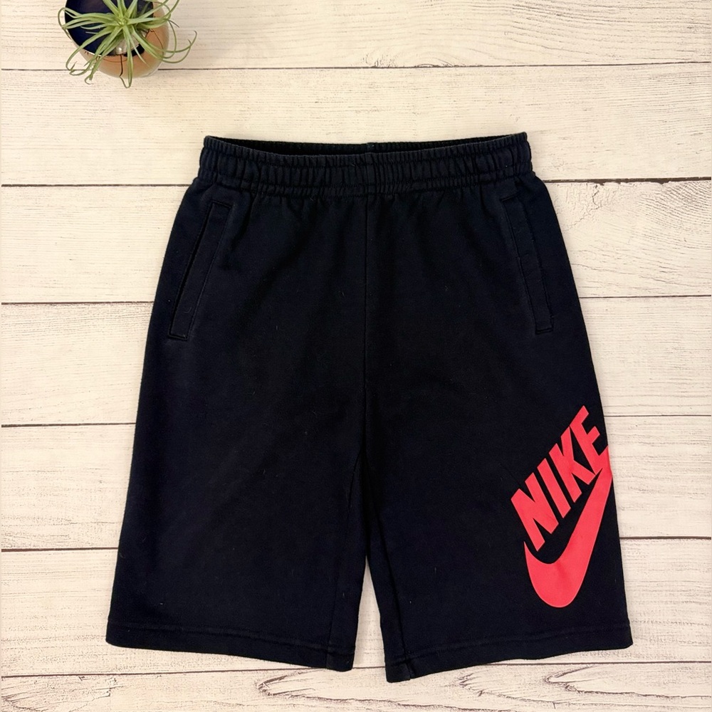 🌾 NIKE shorts